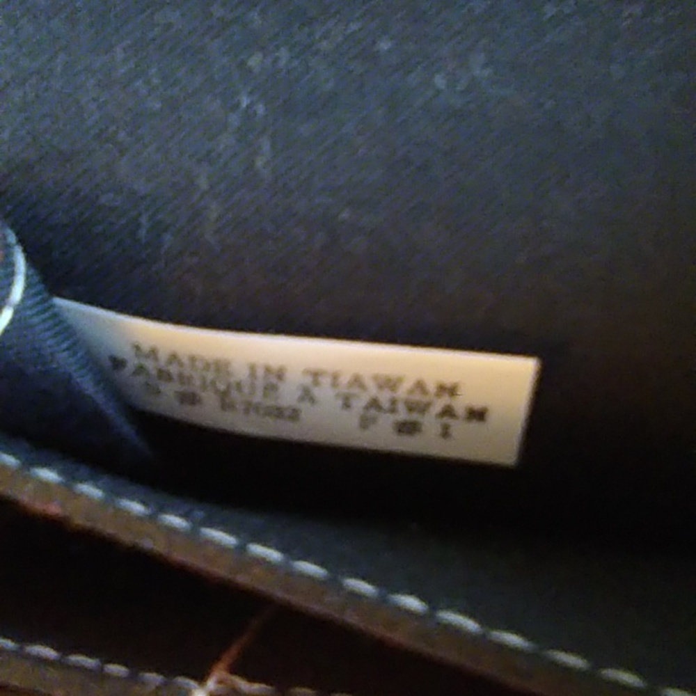 Ladies Wallet - Picture 5 of 10